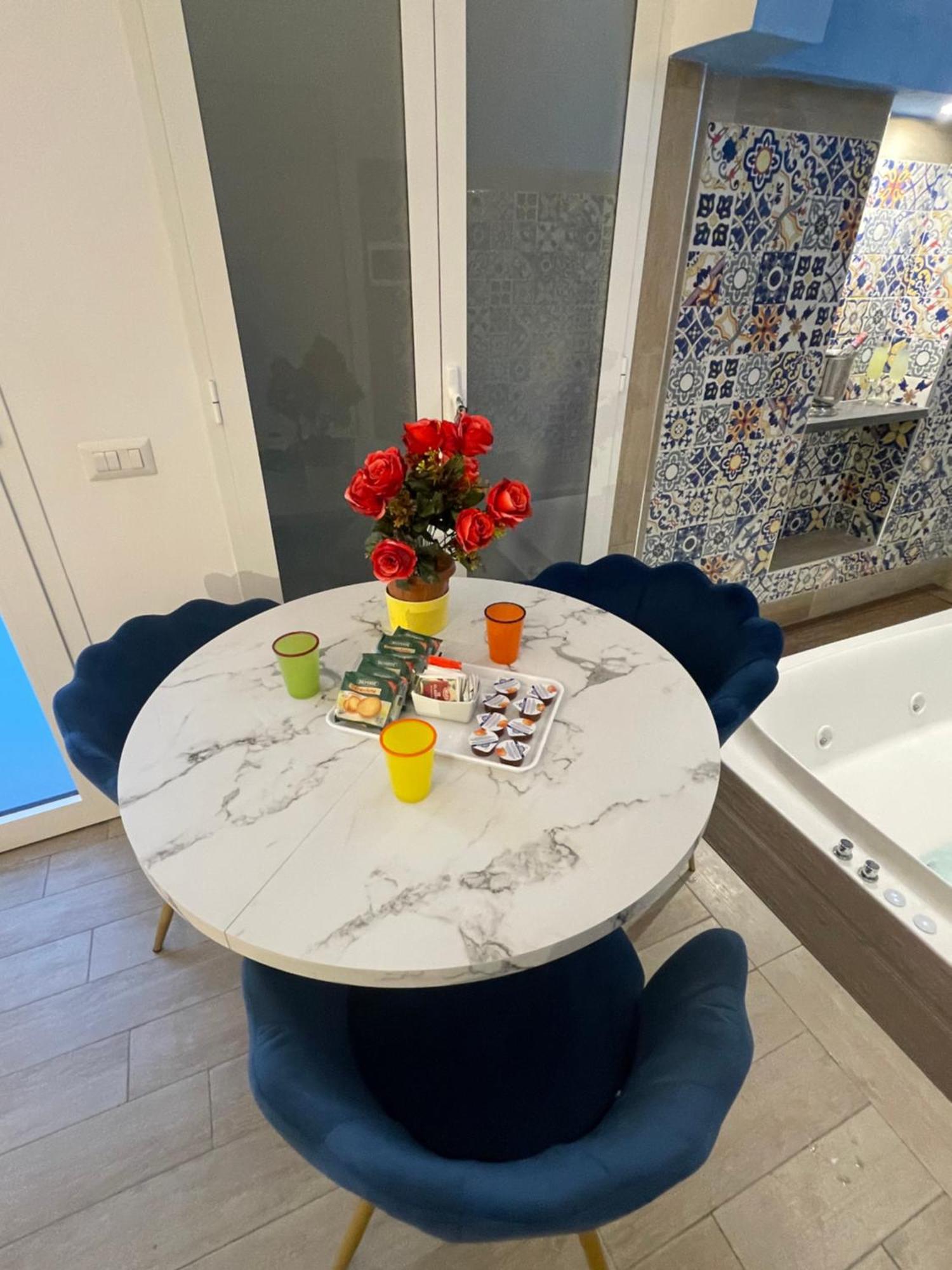 San Nicola Suite & Mini Apartment Sorrento Exteriör bild