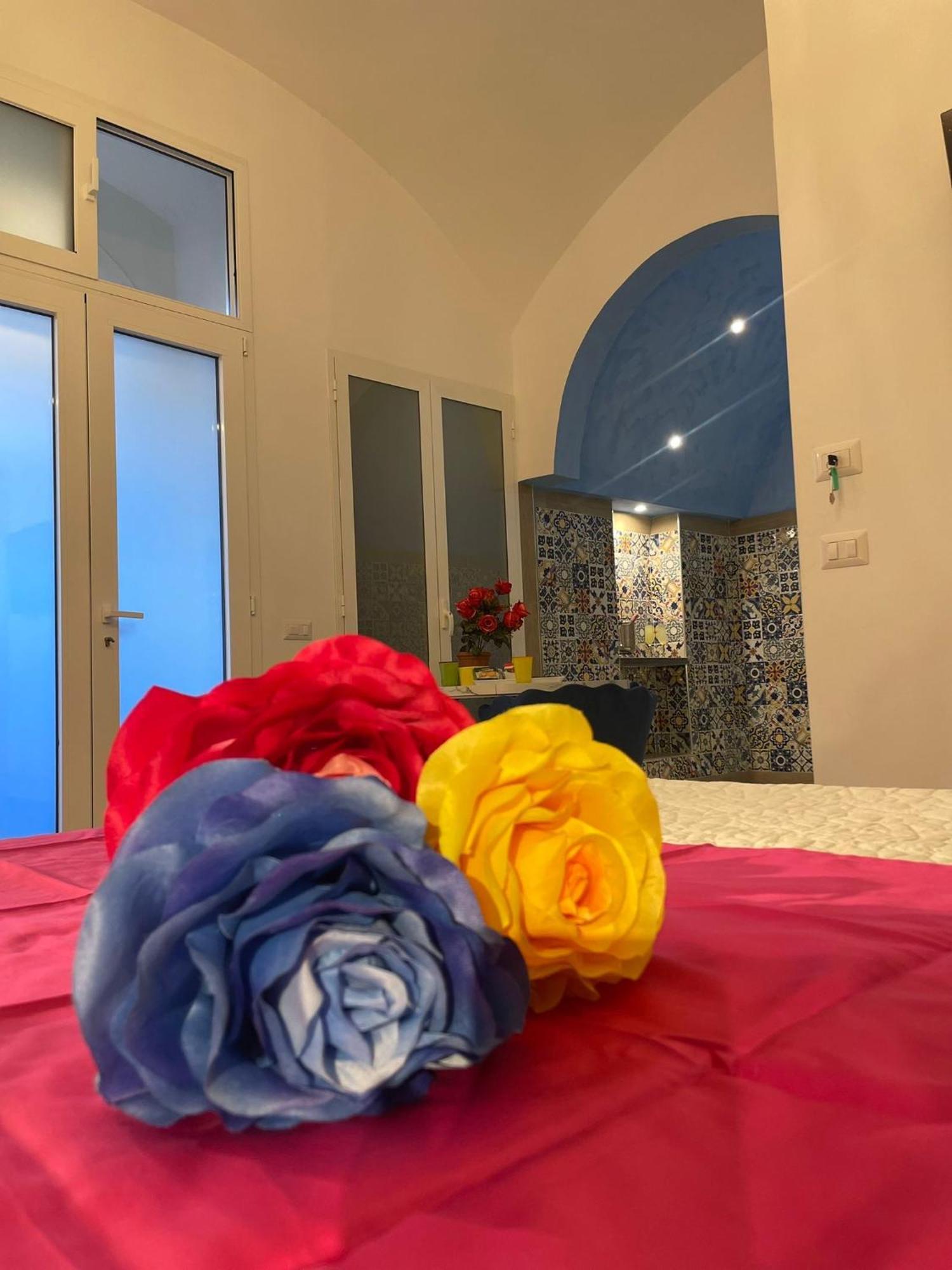 San Nicola Suite & Mini Apartment Sorrento Exteriör bild