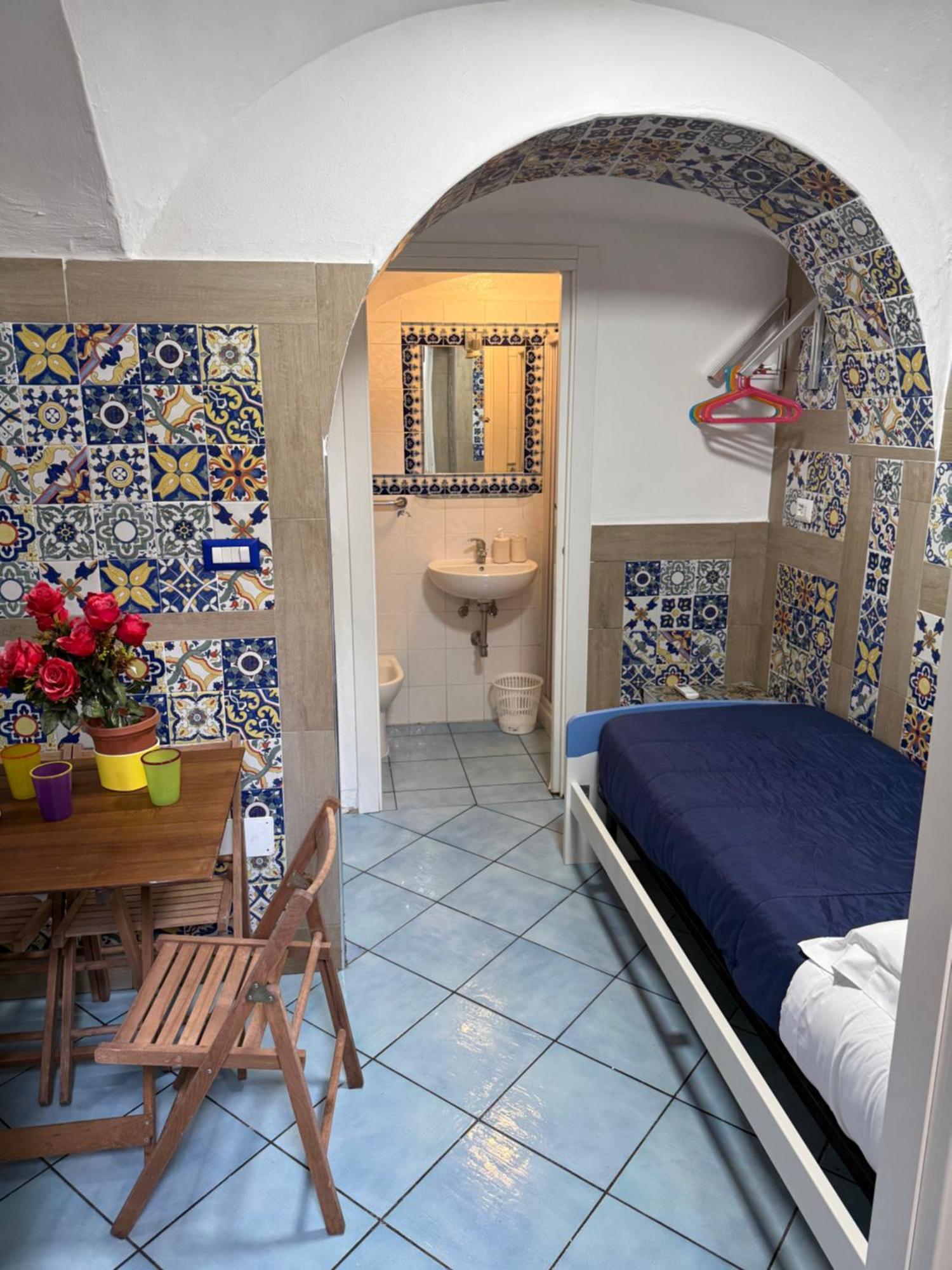 San Nicola Suite & Mini Apartment Sorrento Exteriör bild
