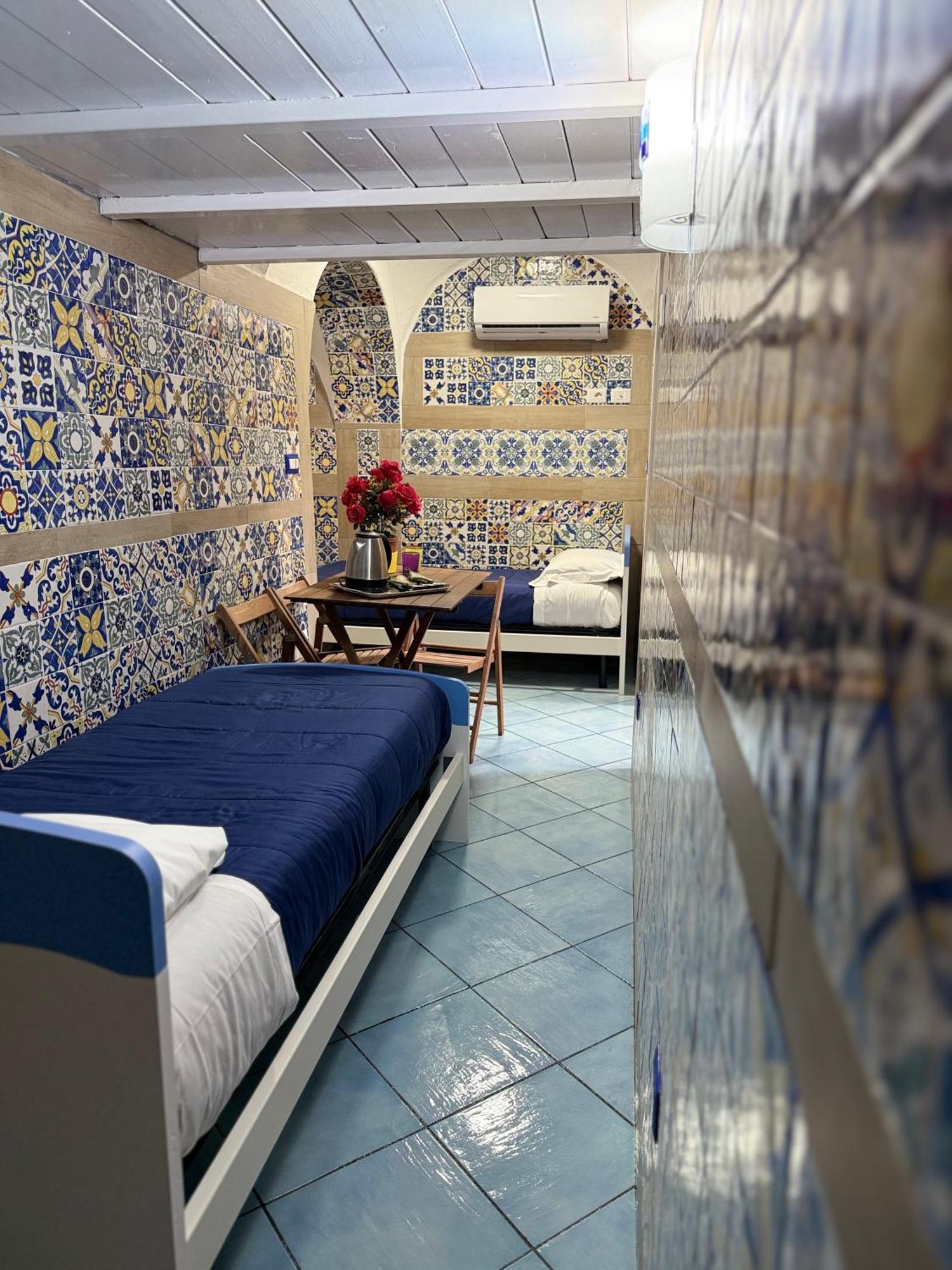 San Nicola Suite & Mini Apartment Sorrento Exteriör bild